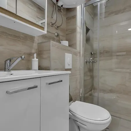 Apartment With A Parking Space - 21544 Makarska