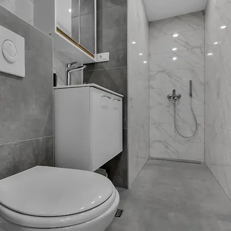 With Parking Space - 21544 Apartment