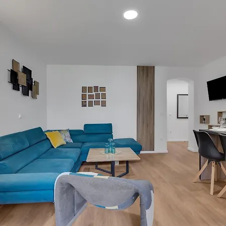 With Parking Space - 21544 Apartment *