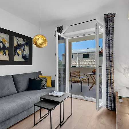 With A Parking Space - 21544 Apartment Makarska