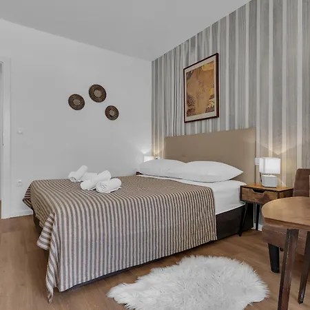 Apartmán With Parking Space - 21544 Makarská